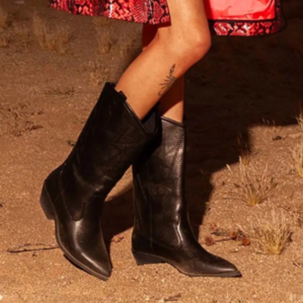 Dirty Laundry Josea Cowboy Boot